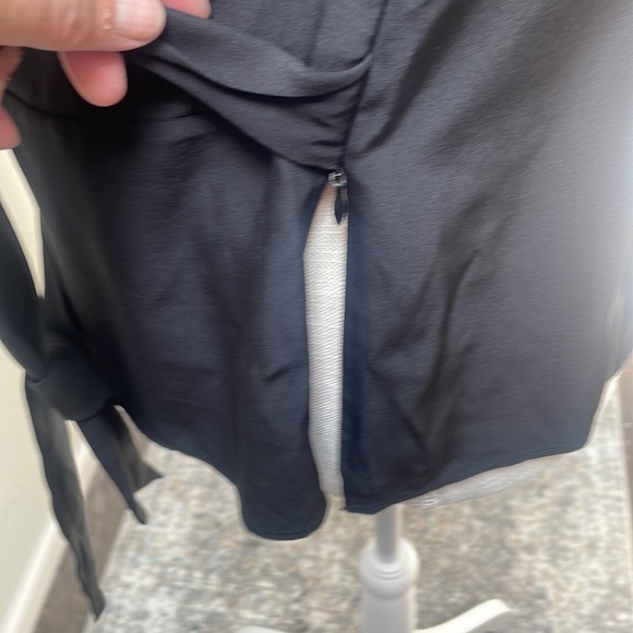 Lafayette 148 New York black sleeveless blouse size 4 - Picture 5 of 6